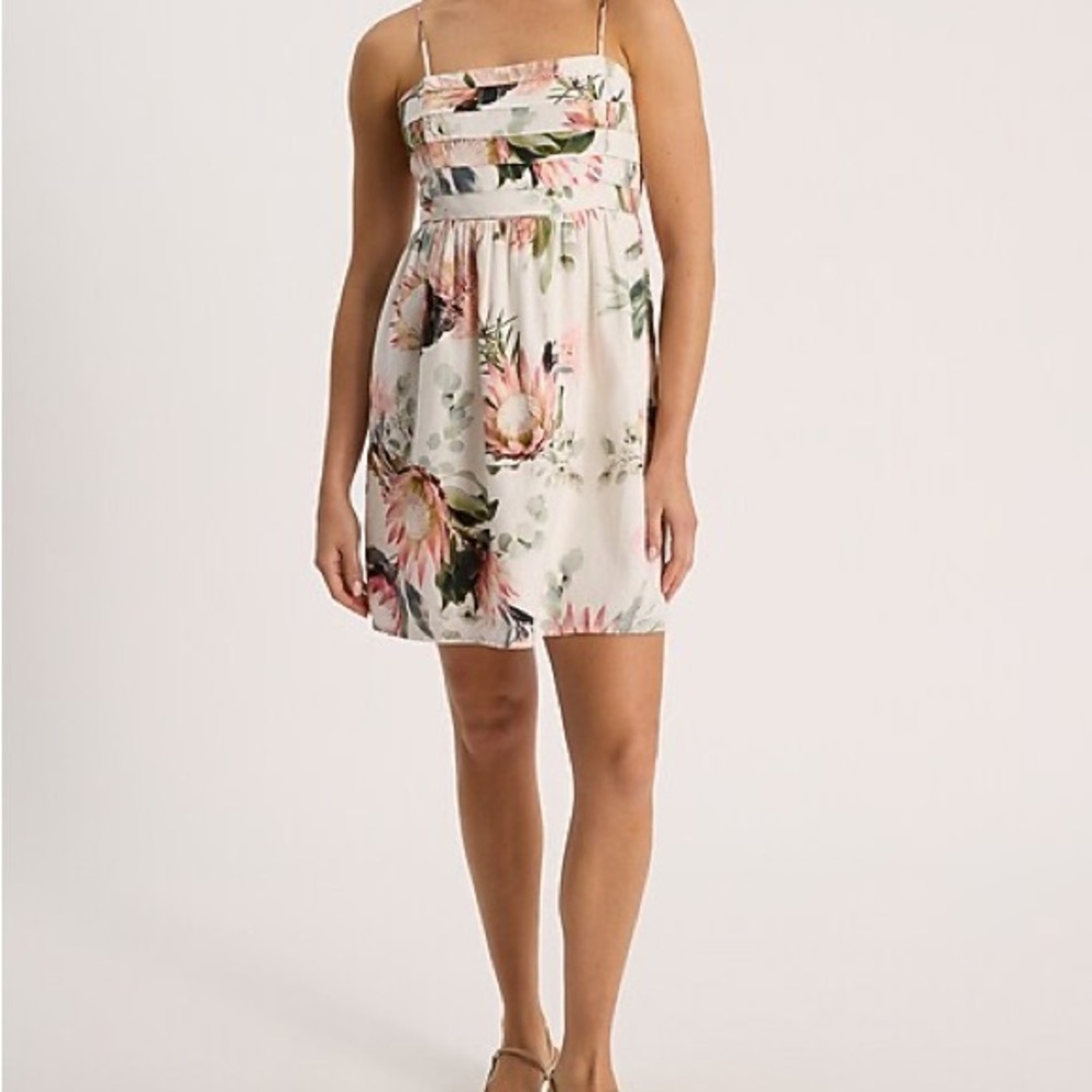 Nwt Express Floral Linen Blend Ruched Mini Dress With Spaghetti Straps, Ivory, M